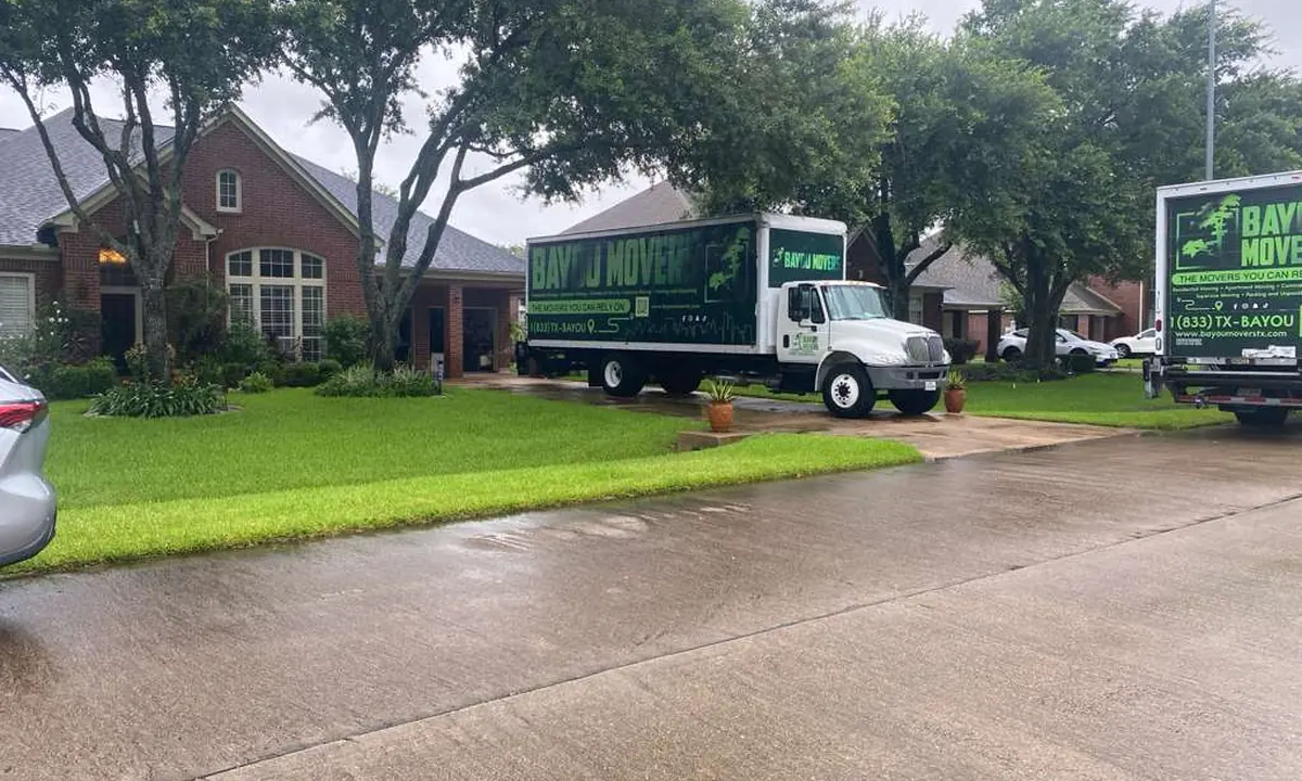 Bayou Movers truck supporting residential moves in Friendswood, Texas